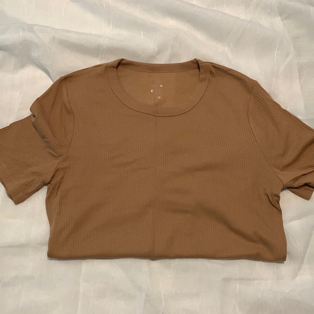 A New Day ribbed brown crew neck shirt. Size XL